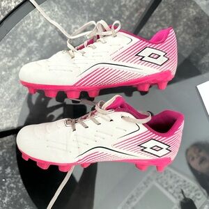 Girls soccer shoes size 3.5